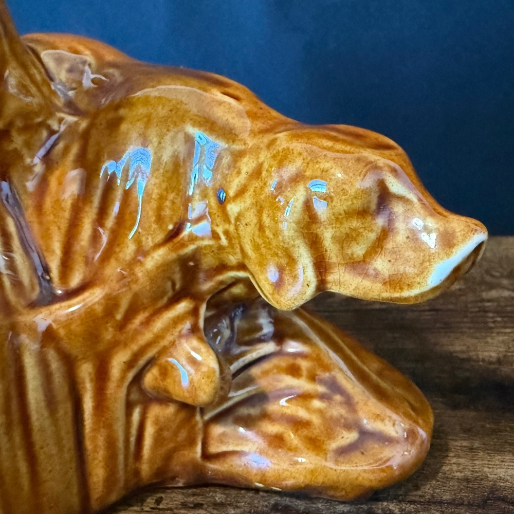 Golden Retrievers Pointing Figurine - Picture 13 of 14